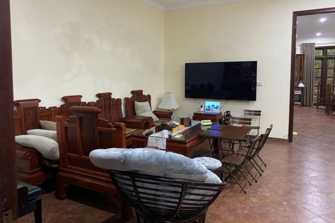 ban biet thu 198m2 mat duong doi ciputra 12