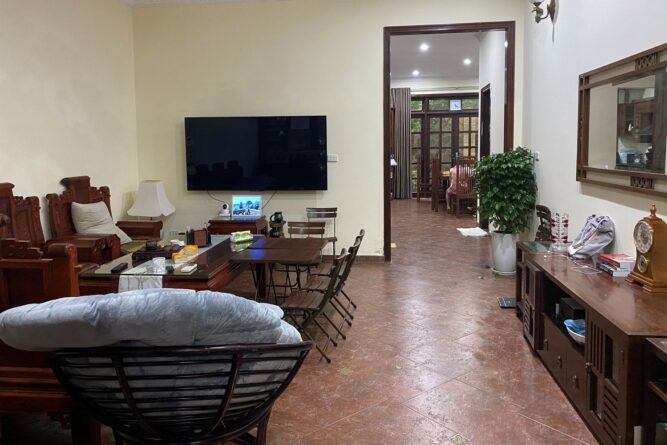 ban biet thu 198m2 mat duong doi ciputra 4