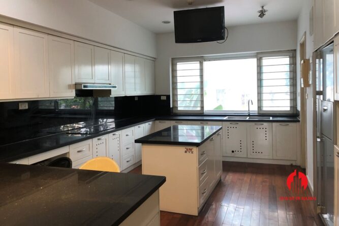 ban biet thu khu an lac hoang ngan cau giay 5