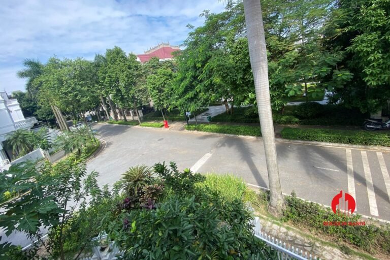ban biet thu sieu dep t2 ciputra 30