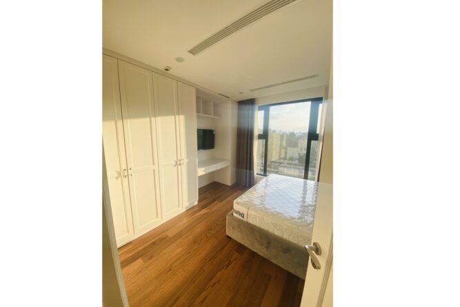 ban can goc 146m2 le roi soleil tan hoang minh 16