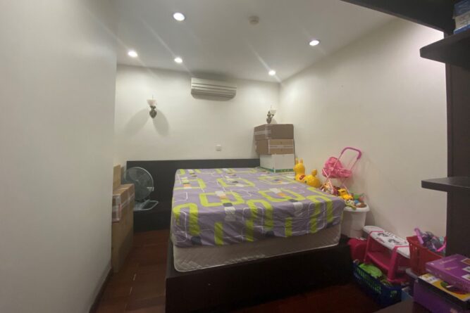 ban can ho l2 ciputra re 9