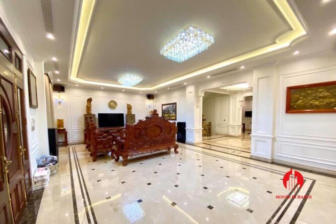 cho thue biet thu to dep vinhomes riverside 2