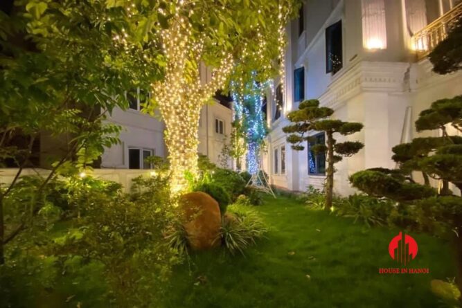 cho thue biet thu to dep vinhomes riverside 22