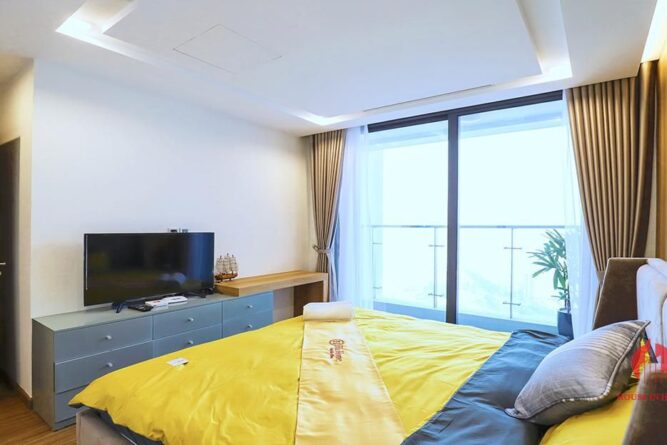 cho thue can ho 4 ngu vinhomes metropolis 17