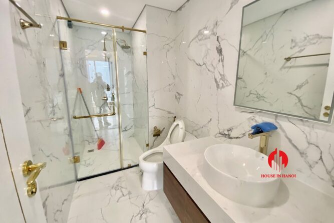 cho thue duplex sunshine city 23