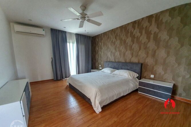 rental in vinhomes riverside hoa sua villa 14