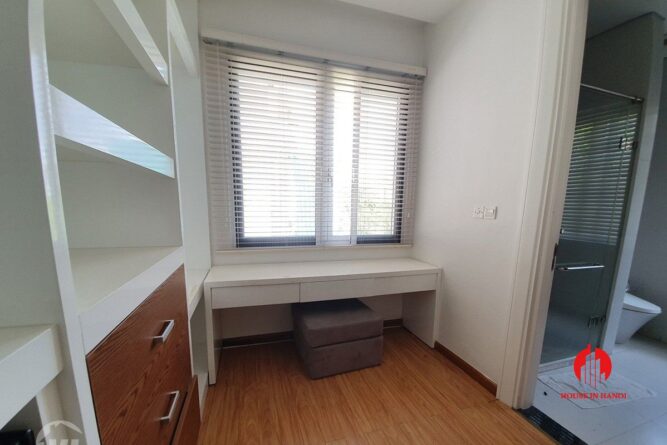 rental in vinhomes riverside hoa sua villa 15