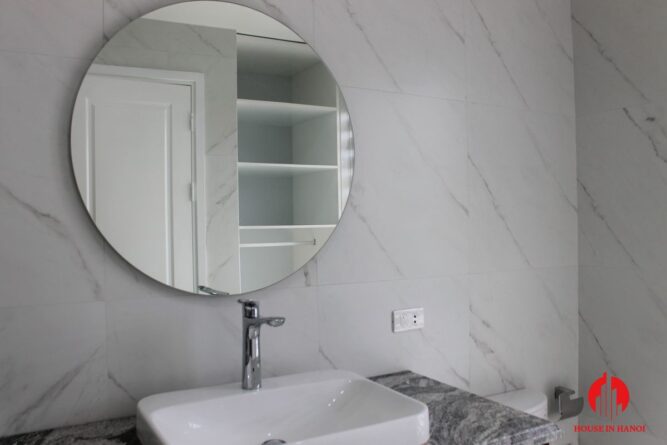 thue biet thu hoa phuong vinhomes riverside long bien 16