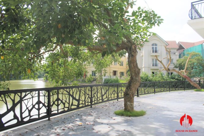 thue biet thu hoa phuong vinhomes riverside long bien 27