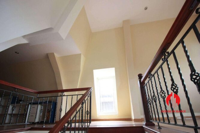 thue biet thu phong cach chau au ciputra 11