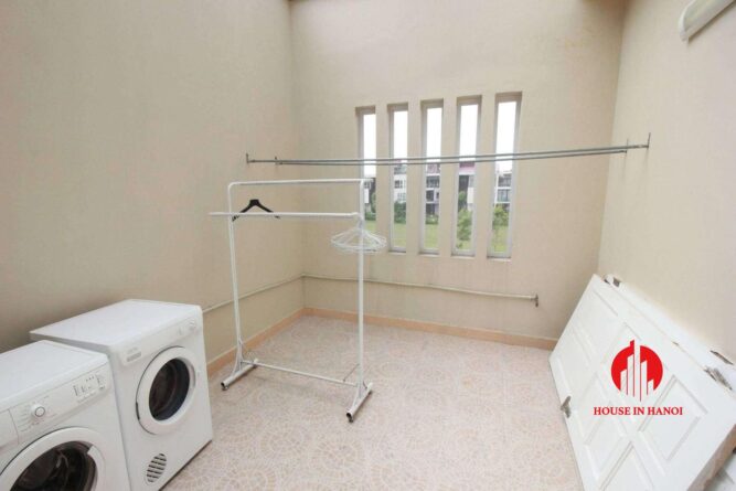 thue biet thu phong cach chau au ciputra 13