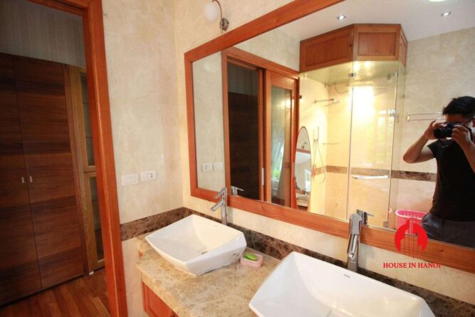 thue biet thu phong cach chau au ciputra 20