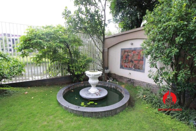 thue biet thu phong cach chau au ciputra 3