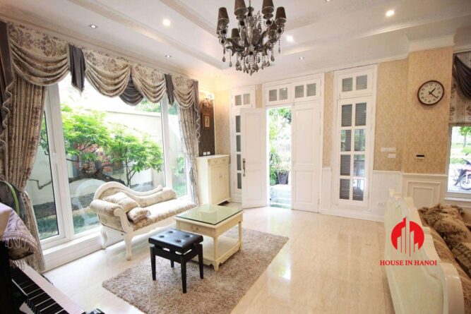 thue biet thu phong cach chau au ciputra 6