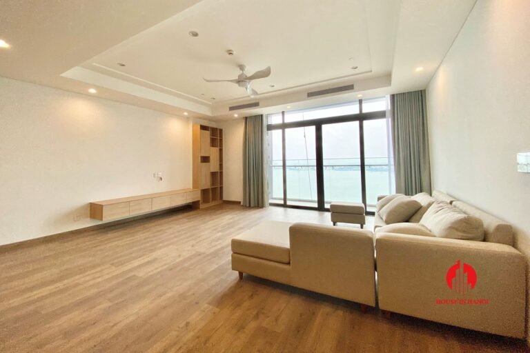 Cho thuê căn hộ rộng 185m2 tại Sun Grand Thụy Khuê