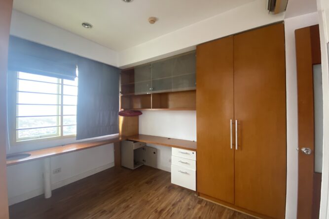 z2432331113718 2e131bad045918797a385c7332a39263