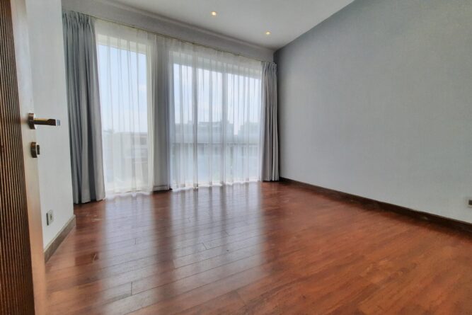 Chính chủ gửi bán biệt thự Q51 Khu đô thị Ciputra view Sân Golf cực đẹp 35