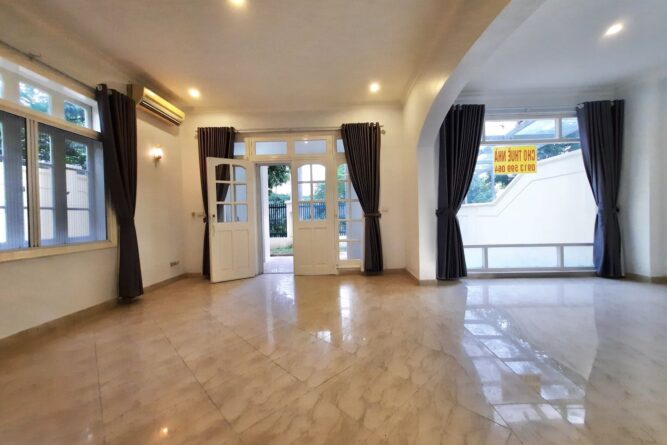 bán biệt thự góc khu c ciputra 10