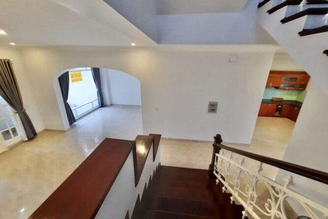 bán biệt thự góc khu c ciputra 12