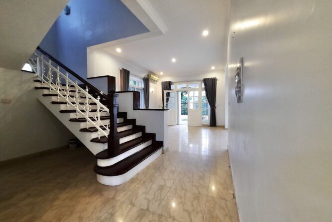 bán biệt thự góc khu c ciputra 20