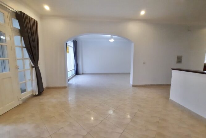 bán biệt thự góc khu c ciputra 3