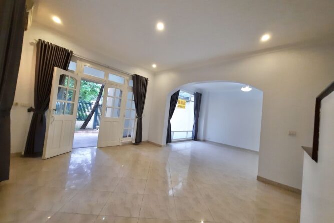 bán biệt thự góc khu c ciputra 32