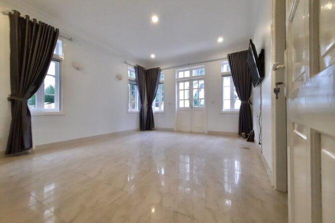 bán biệt thự góc khu c ciputra 5