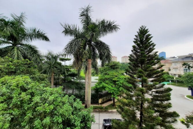 bán biệt thự góc khu c ciputra 8