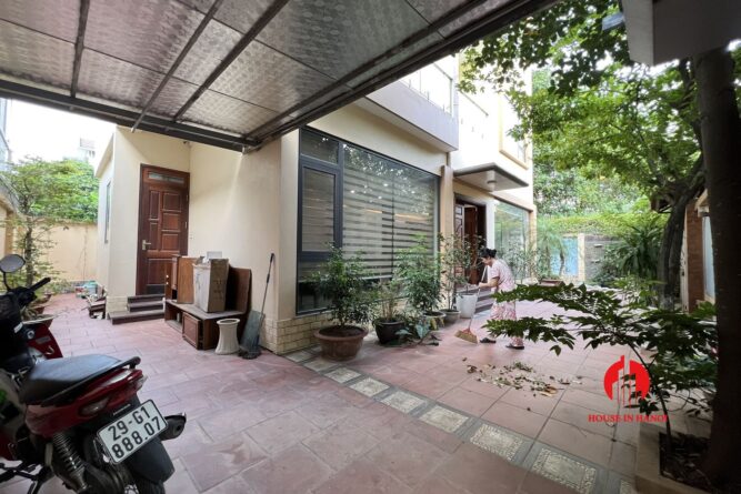 cho thuê biệt thụ đẹp vườn đào tây hồ 10