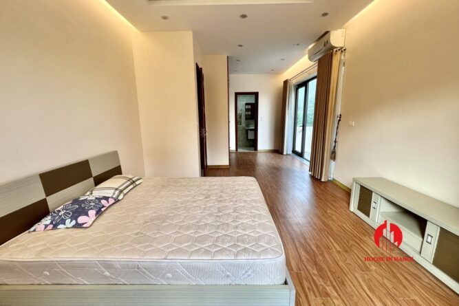 cho thuê biệt thụ đẹp vườn đào tây hồ 18