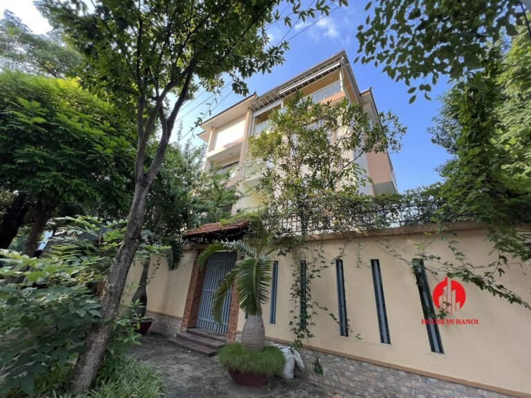 Cho thuê biệt thự 270m2 tại Vườn Đào, Tây Hồ đẹp và mới