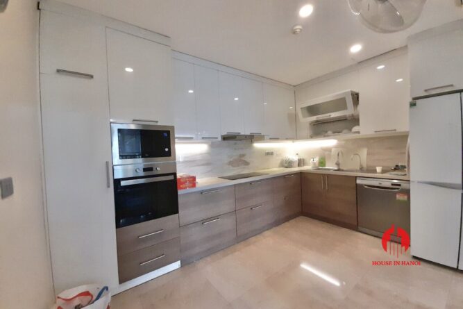 cho thuê căn hộ 267m2 ciputra view bể bơi 13
