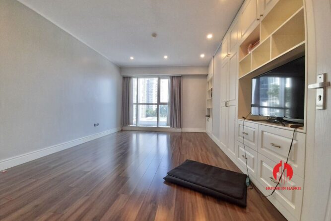 cho thuê căn hộ 267m2 ciputra view bể bơi 18