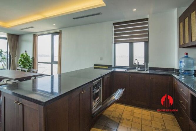 cho thuê căn hộ 4 ngủ view hồ từ hoa tây hồ 11