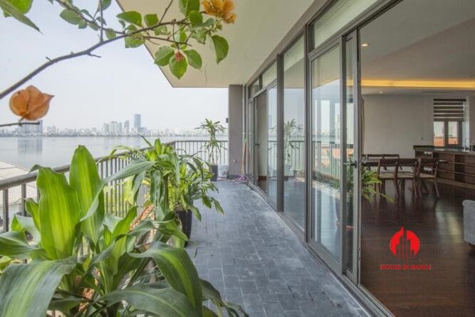 cho thuê căn hộ 4 ngủ view hồ từ hoa tây hồ 14