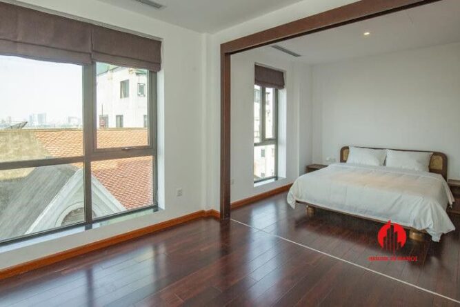 cho thuê căn hộ 4 ngủ view hồ từ hoa tây hồ 16