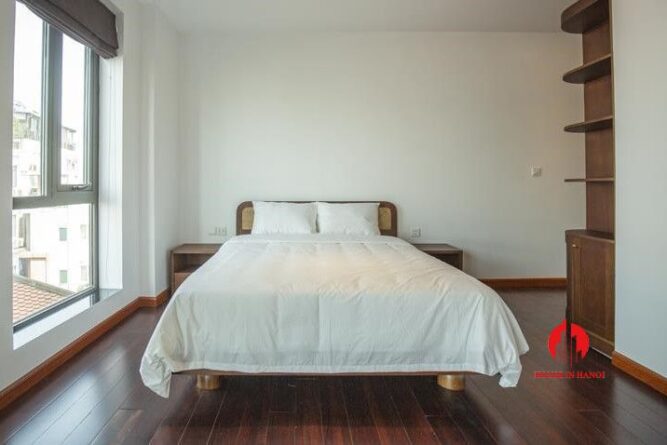 cho thuê căn hộ 4 ngủ view hồ từ hoa tây hồ 18