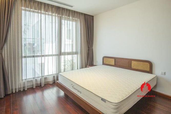 cho thuê căn hộ 4 ngủ view hồ từ hoa tây hồ 26