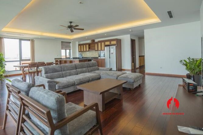 cho thuê căn hộ 4 ngủ view hồ từ hoa tây hồ 8