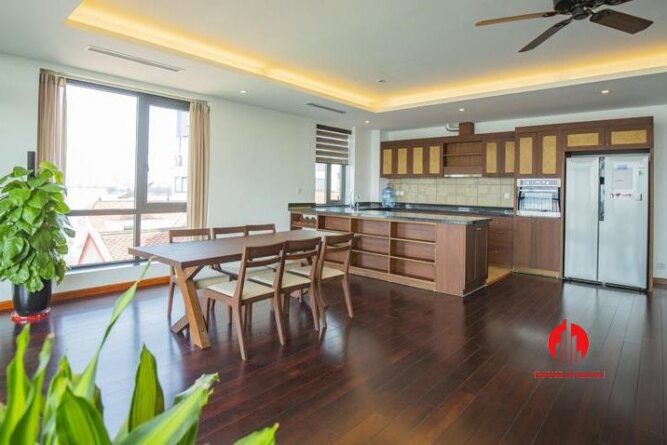 cho thuê căn hộ 4 ngủ view hồ từ hoa tây hồ 9