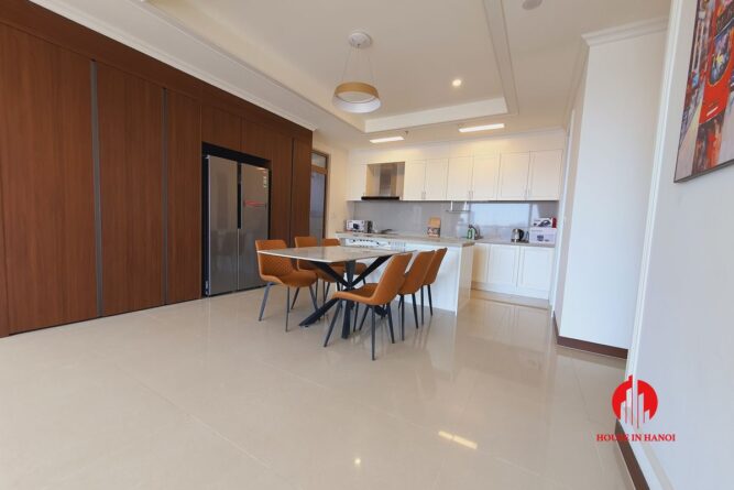 cho thuê căn hộ 4 phòng ngủ starlake 6