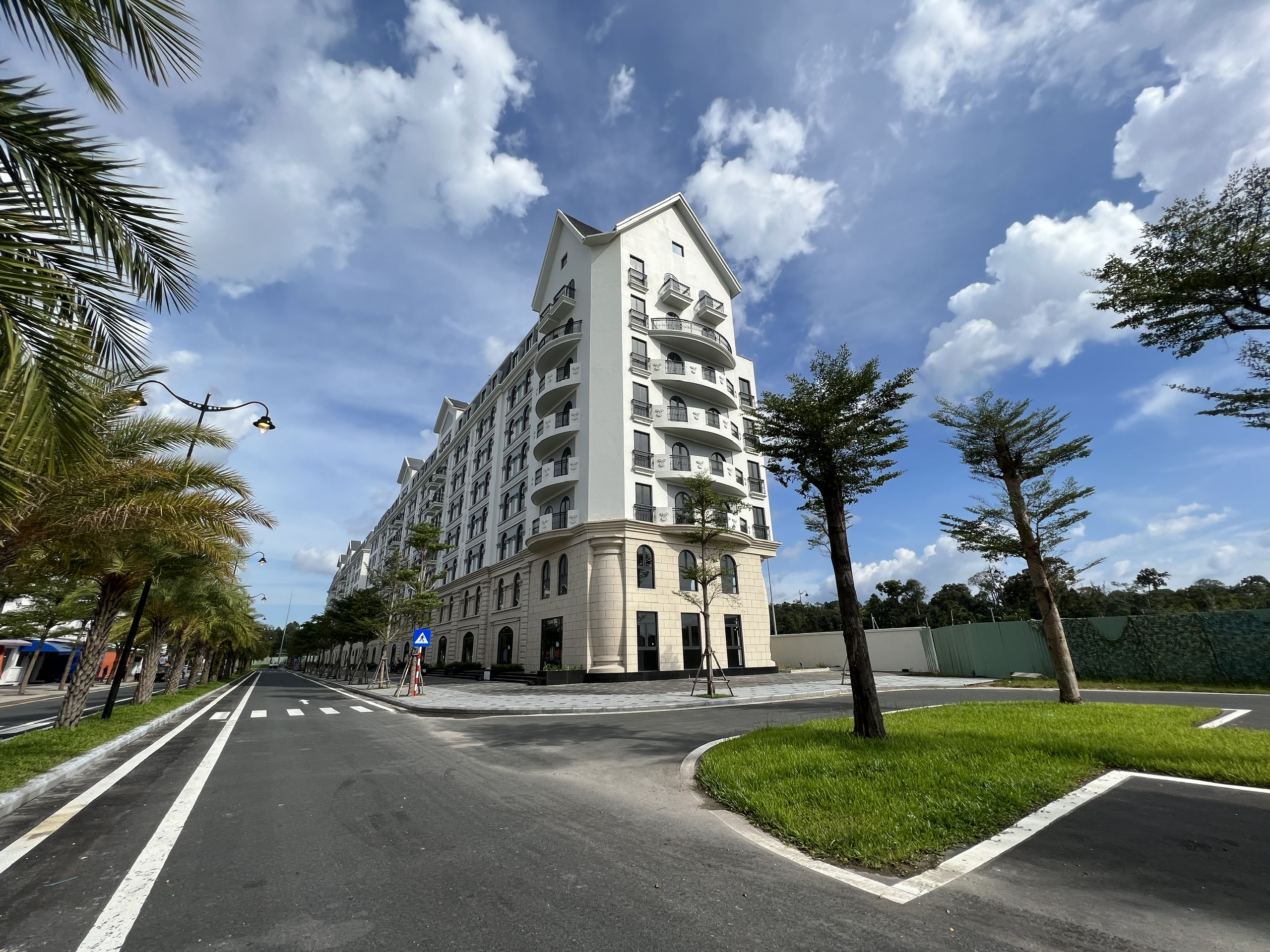 mini hotel boutique vinhomes phú quốc