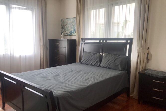 bán biệt thự hoa sữa giá rẻ 2