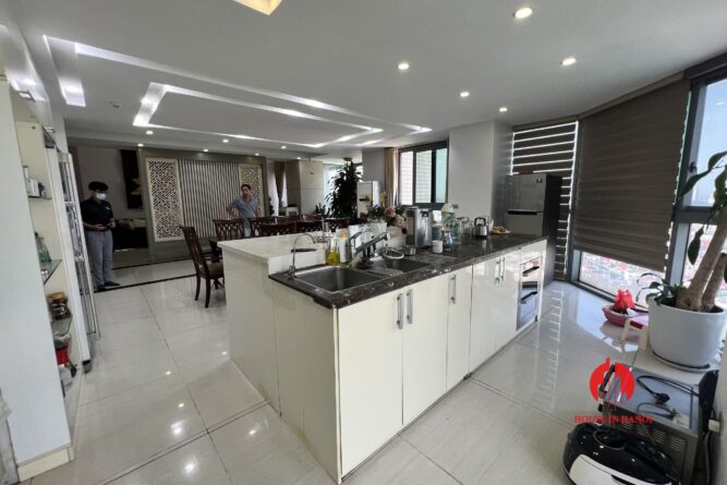 ban penthouse view ho tay quan ba dinh 1