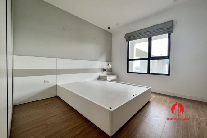 cho thue can ho 3 phong ngu view ho tay kosmo 10