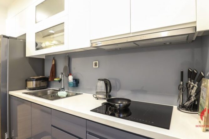 ban can ho goc 3 phong ngu metropolis 7