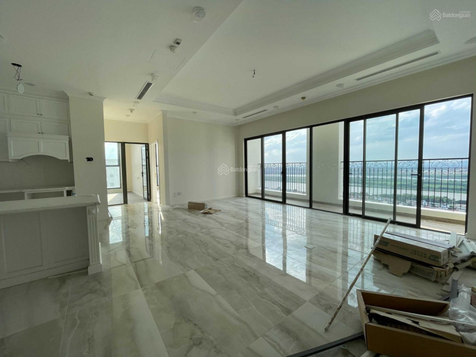 penthouse ban sunshine riverside