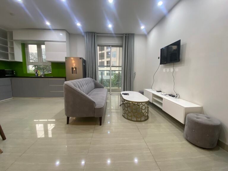Bán căn hộ 2 ngủ 2 vệ sinh tòa L4 Ciputra full nội thất đẹp