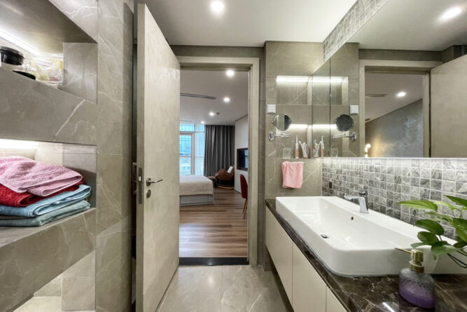 z4867124157562 4f7c5ebd3758547a8fb77dc811c8c706